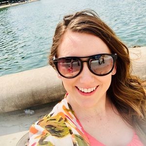 Meet your Posher, Angelica